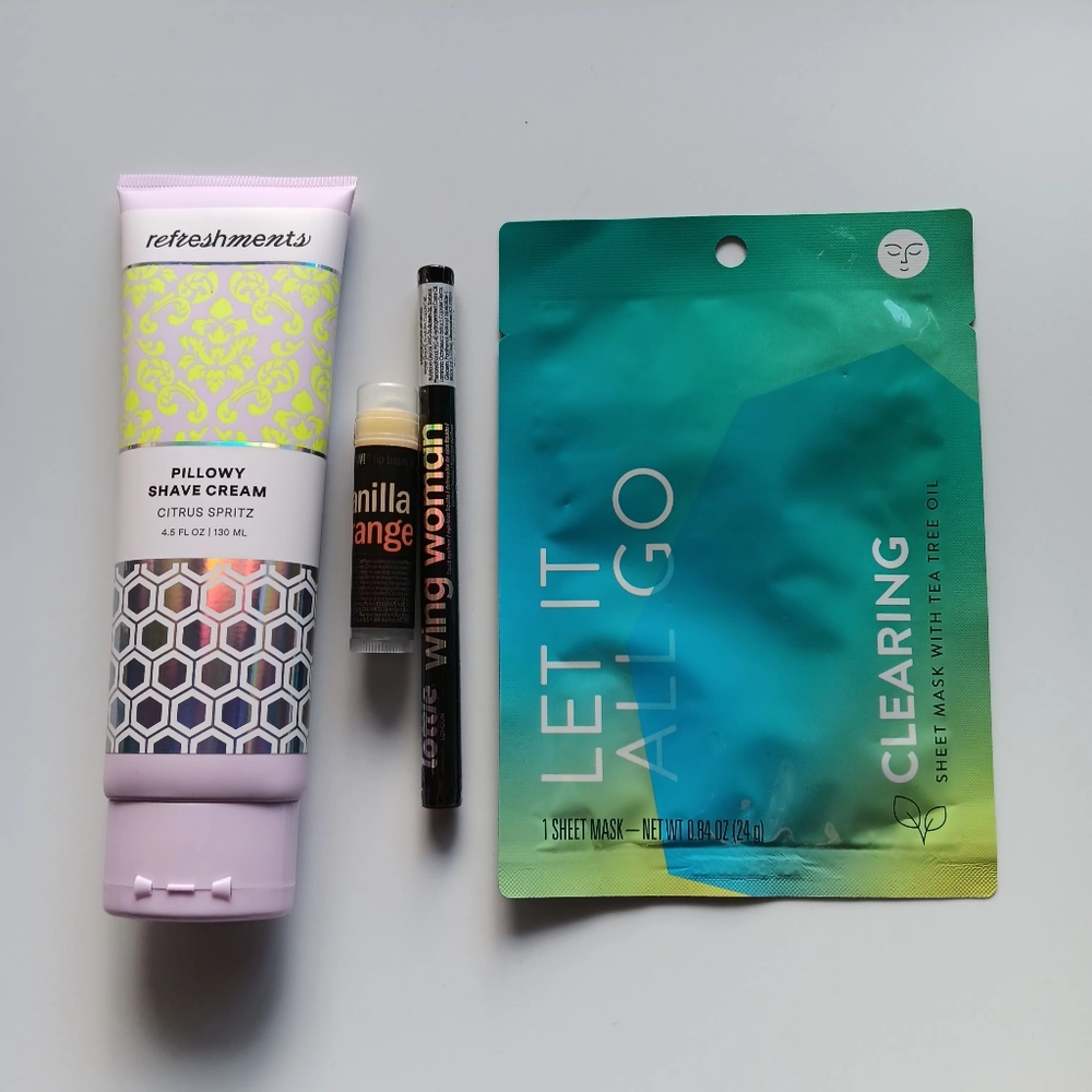 10 Gift Lot Beauty, Bag & Accessories Curated Christmas Gift Basket L'Oreal Izak - Picture 8 of 16